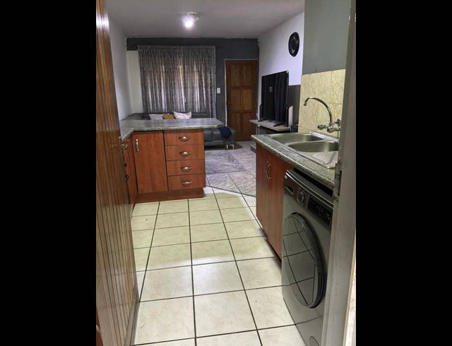 2 BEDROOM TOWNHOUSE FOR SALE IN ELSPARK